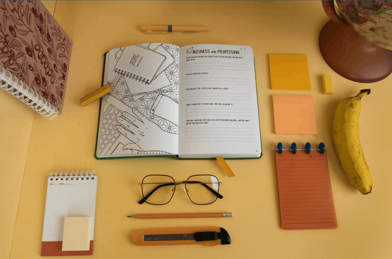 Digital vs. Paper: Why Keeping a Physical Aesthetic Journal is Better for Your Mental Clarity